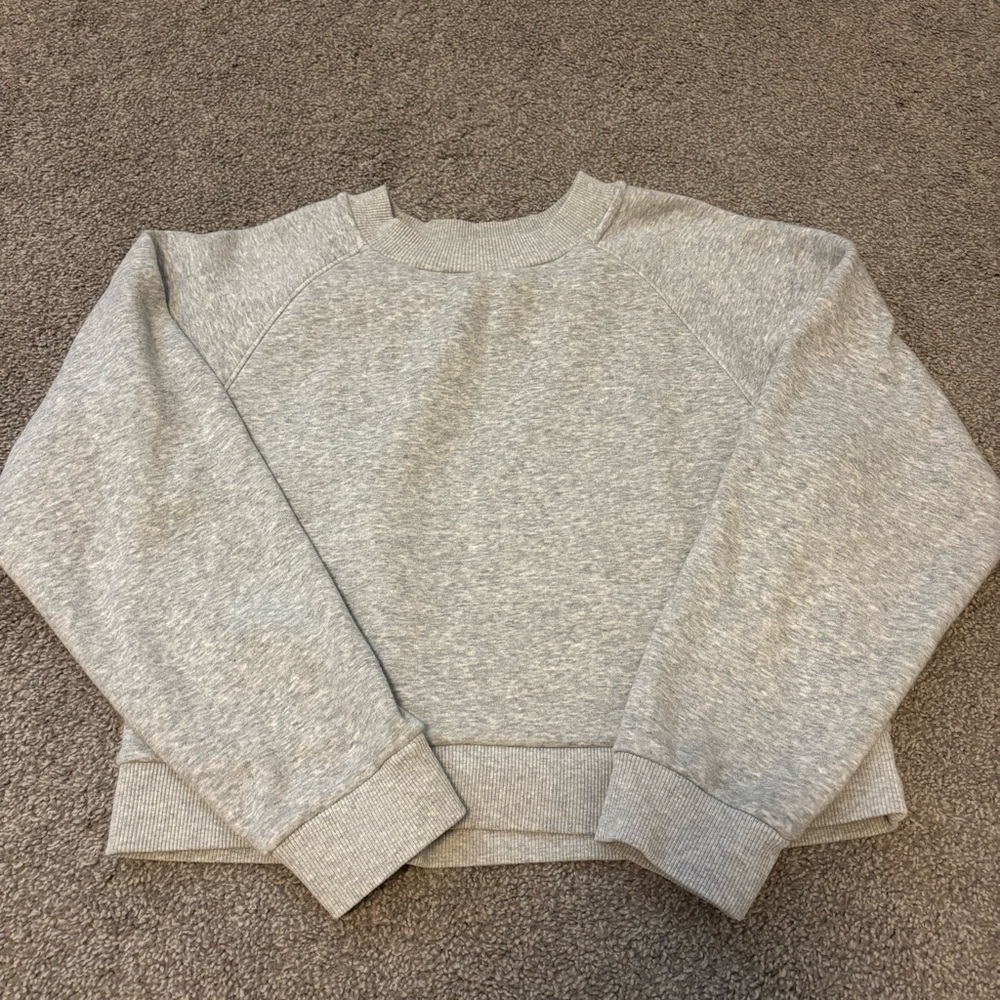 Aritzia Sunday Best Elle Sweater - Picture 3 of 8
